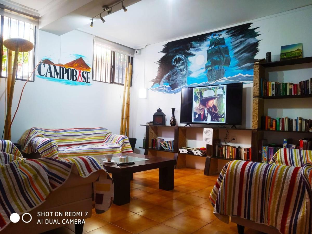 Campobase.Box Hostel Ελ Μέντανο Εξωτερικό φωτογραφία